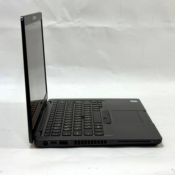Ультрабук Dell Latitude 5400 / 14" (1920x1080) IPS Touch / Intel Core i5-8365U (4 (8) ядра по 1.6 - 4.1 GHz) / 8 GB DDR4 / 256 GB SSD / Intel UHD Graphics 620 / WebCam / Windows 11 Pro б/в | Зображення 3