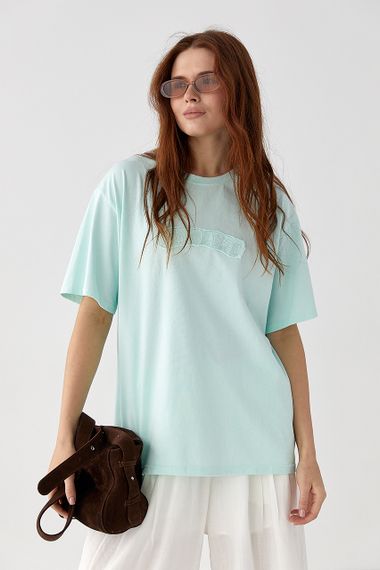 Футболка вільного крою з вишитим написом - бірюзовий цвет, ONE SIZE (є розміри) | Зображення 4