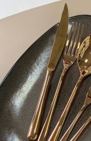 Ніж столовий Olens Купер 102-1152 23.5 см золотистий
