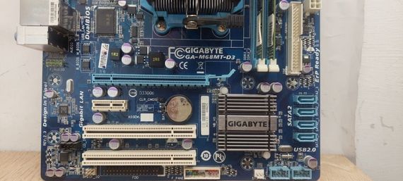 Комплект: Материнская плата Gigabyte GA-M68MT-D3 / Phenom II X2 545 (2 ядра по 3.0 GHz) / 8 GB DDR3 / Intel HD Graphics 2500 / AM3 / Кулер б/у | Зображення 6