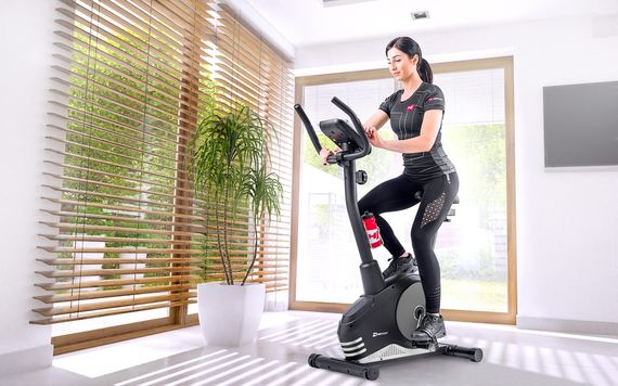 Велотренажер Hop-Sport HS-2080 Spark чорно-сріблястий (2020) | Зображення 1