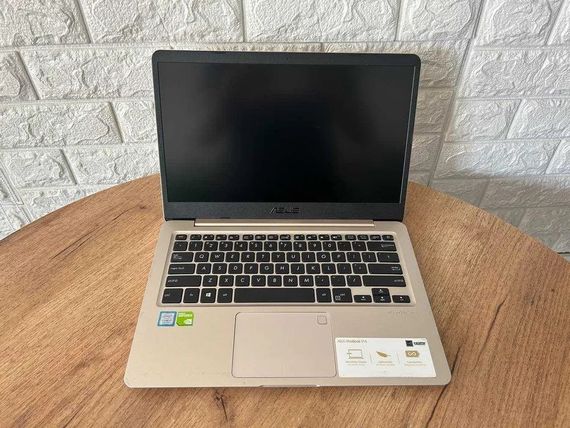 Ноутбук Asus X411UN 14,0" IPS i7 8550U 16Gb SSD 180Gb + HDD 500Gb NVidia MX150 Б/В | Зображення 1