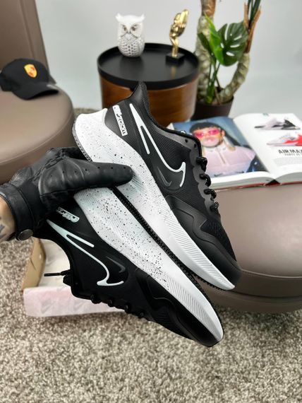 Мужские кроссовки Air Zoom Winflo 8 Shield Black White Space весна / літо / осінь A3642 45 28,5 | Зображення 4