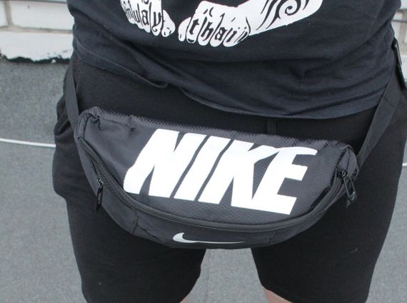 Поясная сумка Nike Team Training (Black Team) сумка на пояс | Зображення 3