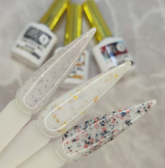 Crystal base Mi #2 (молочна база із золотою поталлю) 8мл | Зображення 3