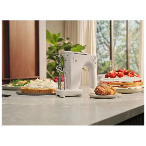 Міксер Electrolux EHM4W | Зображення 8