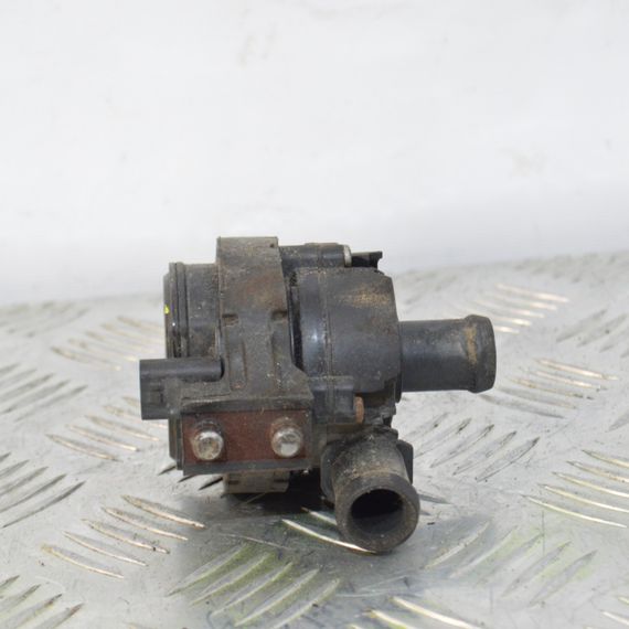 Водяний насос 1.6 TDI Skoda Octavia III 2013-2020 Помпа водяна Шкода Октавія 3 5C0965567 | Зображення 1