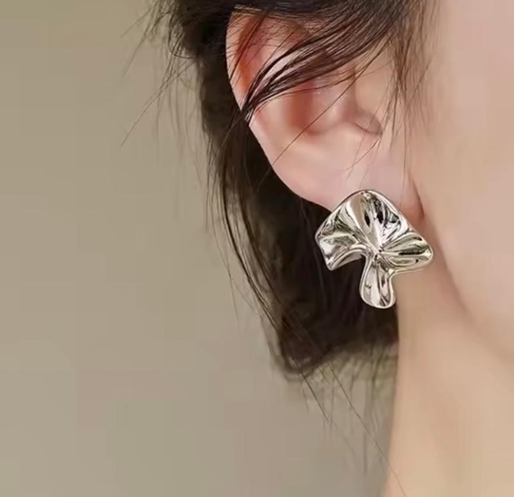 Сережки з пелюстками, сережки з квітами, сережки з квіточками, сережки пелюстки, сережки квіти, сережки гвіздочки | Зображення 2