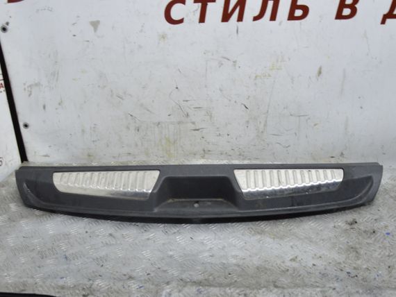 Накладка багажника Renault Laguna III 2007-2015 Накладка порога багажника Рено Лагуна 3 849200006R