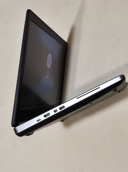 Мобільна робоча станція Dell Precision 7710 / 17.3" (3840x2160) IPS / Intel Core i7-6920HQ (4 (8) ядра по 2.9 - 3.8 GHz) / 16 GB DDR4 / 256 GB SSD / nVidia Quadro M4000M, 4 GB GDDR5, 256-bit / WebCam б/в | Зображення 4