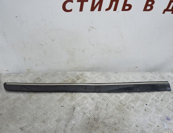 Молдинг лівих передніх дверей Mercedes-Benz W169 W245 2005-2011 Накладка лівих дверей Мерседес в169 в245 A1696983562