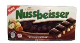 Шоколад темний із цільними лісовими горіхами (фундук) Chateau Nussbeisser, 100 г, Німеччина