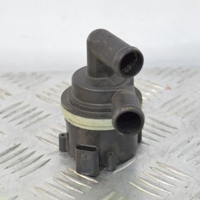 Водяний насос 1.6 / 2.0 TDI Skoda Octavia Superb Yeti 2004-2017 Помпа водяна Шкода Октавія Суперб 5N0965561A