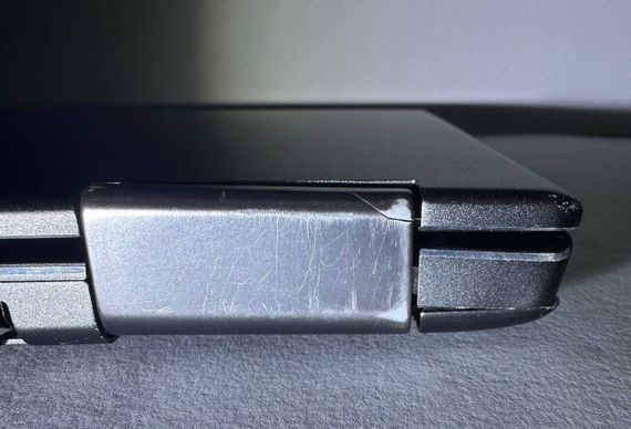 Игровой ноутбук-трансформер Б-класс Lenovo Yoga 720-15IKB / 15.6" (1920x1080) IPS Touch / Intel Core i7-7700HQ (4 (8) ядра по 2.8 - 3.8 GHz) / 16 GB DDR4 / 256 GB SSD / nVidia GeForce GTX 1050, 2 GB GDDR5, 128-bit / WebCam / Win 10 б/у | Зображення 7