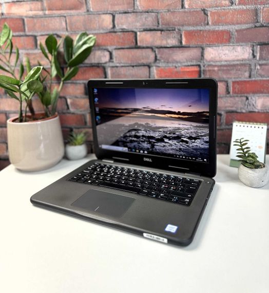 Ноутбук Dell Latitude 3310 / 13.3" (1920x1080) IPS Touch / Intel Core i3-8145U (2 (4) ядра по 2.1 - 3.9 GHz) / 8 GB DDR4 / 128 GB SSD / Intel UHD Graphics / WebCam б/у | Зображення 2