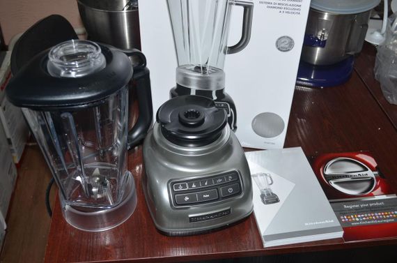 Стационарный настольный блендер 1.75 л, KitchenAid 5KSB1585ECU Diamond серебряный | Зображення 3