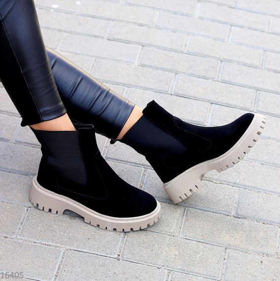 Повседневные черные замшевые ботинки челси на бежевой подошве | Зображення 9