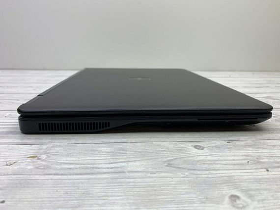 Ультрабук Dell Latitude E7450 / 14" (1920x1080) IPS / Intel Core i7-5600U (2 (4) ядра по 2.6 - 3.2 GHz) / 8 GB DDR3 / 240 GB SSD / Intel HD Graphics 5500 / WebCam б/у | Зображення 6