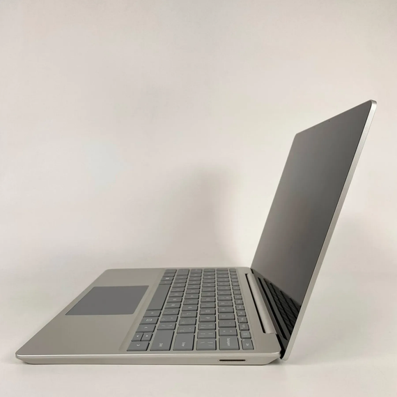 Нетбук Б-класс Microsoft Surface Laptop GO 2 / 12.4" (1536x1024) IPS Touch / Intel Core i5-1135G7 (4 (8) ядра по 2.4 - 4.2 GHz) / 8 GB DDR4 / 128 GB SSD / Intel Iris Xe Graphics / WebCam / Type-C б/у + Подарок Беспроводная мышь / USB | Зображення 6