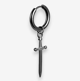 Серьга-кольцо черная из нержавеющей стали с подвеской в виде меча на цепочке, 4.6 см