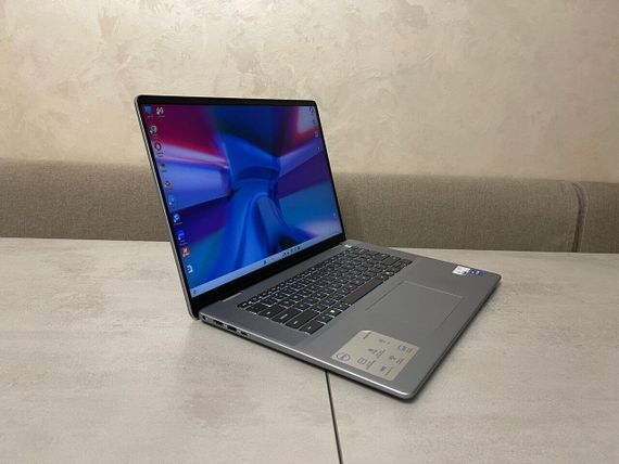 Ноутбук Dell Inspiron 16 Plus 7640 / 16" (2560x1600) IPS / Intel Core i7-13620H (10 (16) ядер по 3.6 - 4.9 GHz) / 16 GB DDR5 / 1000 GB SSD M.2 / Intel UHD Graphics / WebCam б/у | Зображення 4