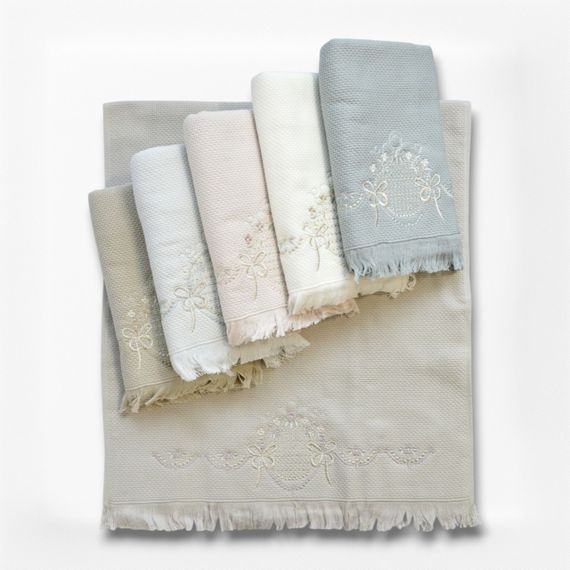 Набір рушників з вишивкою Pupilla 70 х 140 см Bernini Crown | Зображення 1