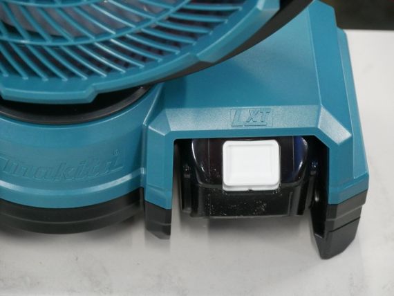 Вентилятор акумуляторний Makita DCF203Z (235 мм, 2-3.1 м/с, LXT, AC, без акумуляторів та зарядного пристрою) | Зображення 6
