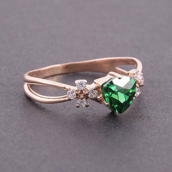 Кольцо из красного золота с зеленым фианитом 19 | Зображення 3