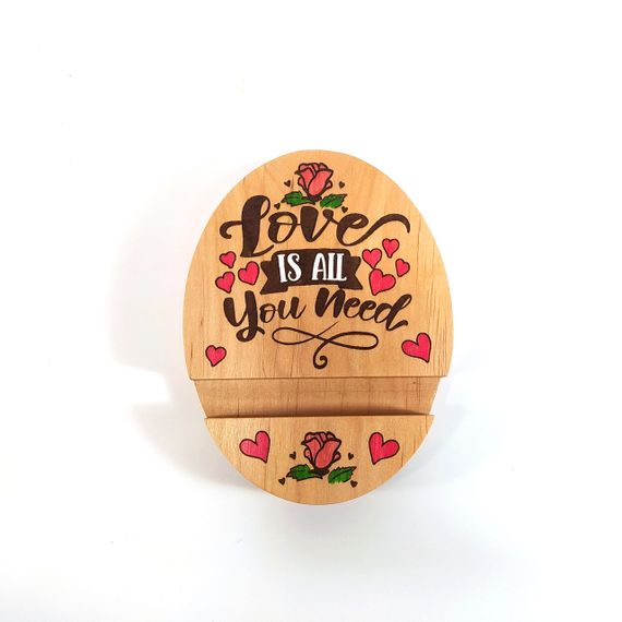 Підставка тримач під смартфон планшет  Love is all you need 9х12х2 см Майстерня містера Томаса Дерево Лак