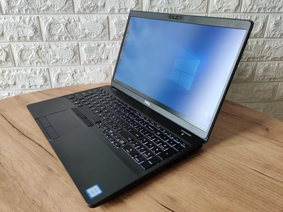 Ігровий Ноутбук Dell Precision 3541 / 15.6 "IPS / i7 9850H / 16Gb / SSD256 / Quad P620-4G | Зображення 2