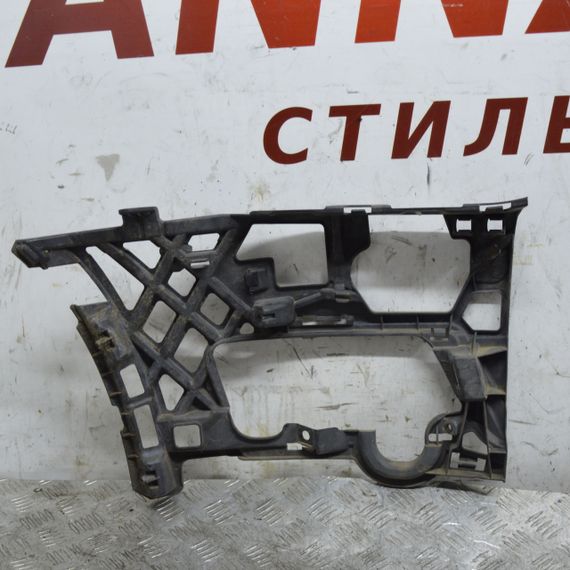 Кронштейн переднього бампера лівий Volkswagen Golf VII 2012-2020 Кріплення бампера ліве Фольксваген 5G0807723D | Зображення 1