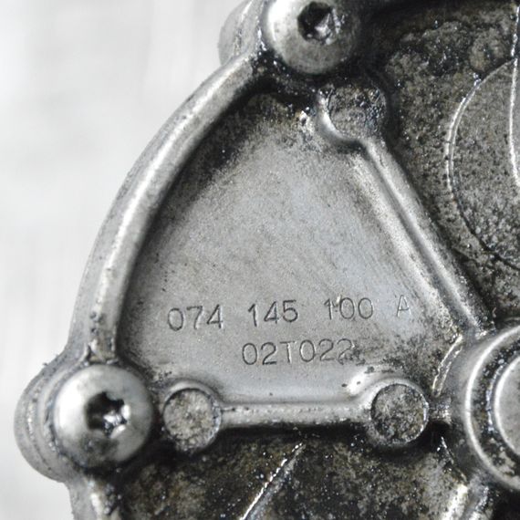 Вакуумний насос 2.5 TDI Volkswagen Transporter T4 1990-2003 Насос вакуумний Фольксваген т4 074145100A | Зображення 3