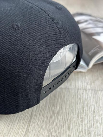 Кепка снепбек (Snapback) Шипи  Чорний 56-61р (8043) | Зображення 1