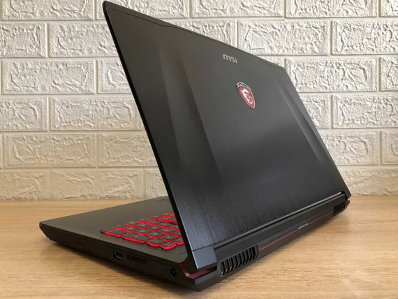 Ігровий Ноутбук MSI Apache PRO CORE i7+GTX 1060+SSD256 + SSD+1TB | Зображення 2