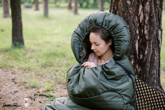 Спальний мішок Totem Hunter XXL кокон правий olive 220/90-55, літній спальник туристичний для походу і риболовлі | Зображення 6