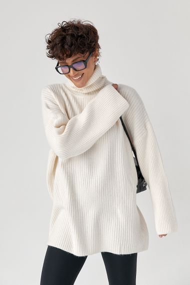 Тепла в'язана туніка в рубчик - молочний цвет, ONE SIZE (є розміри) | Зображення 4