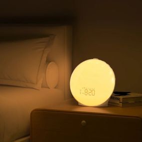 Світловий будильник-нічник LumiRise з ефектом світанку і заходу сонця
