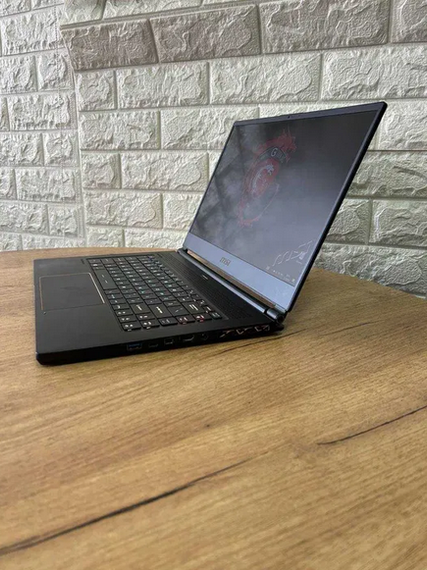 Ноутбук  MSI GS65 Stealth 8SF 15.6" 144Hz i7 8750H 32Gb SSD 512Gb RTX 2070 MaxQ Б/В | Зображення 3