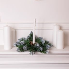 Штучний підсвічник вінок Новорічний з декором зелений із засніженими кінчиками на 1 свічку SOK-O-2