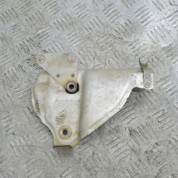 Тепловий захист Volkswagen Golf VII 2012-2020 Тепловий екран турбіни Фольксваген Гольф 7 04E253041F