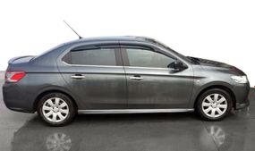 Боковые пороги 2012-2017 (под покраску) для Citroen C-Elysee