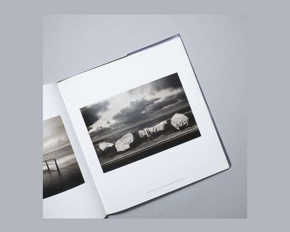 Книга Найкращі фотографи світу Майкл Кенна Michael Kenna "A Twenty Year Retrospective" Б/У книги з фотографії | Зображення 6