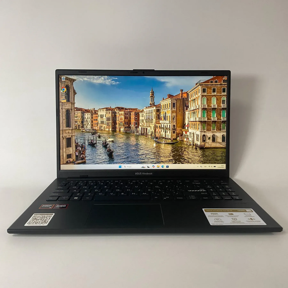 Ультрабук Asus VivoBook GO 15 E1504F-WS51 / 15.6" (1920x1080) IPS / AMD Ryzen 5 40 (4 (8) ядра по 2.8 - 4.3 GHz) / 8 GB DDR5 / 512 GB SSD / AMD Radeon 610M / WebCam б/в + Подарунок Бездротова миша / USB | Зображення 1