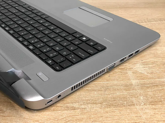 Величезний 17 дюймовий Ноутбук HP Probook 470 G3 + 2 відеокарти | Зображення 6