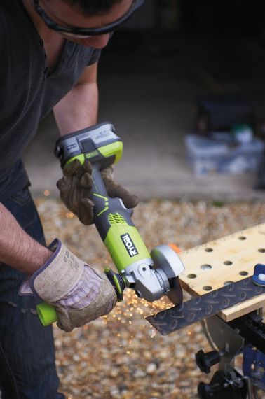 Шліфмашина кутова Ryobi ONE+ R18AG-0 акумуляторна 18 В без АКБ і ЗП | Зображення 6