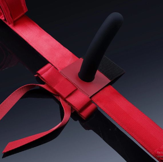 Монтажний аксесуар UPKO для фалоімітатора на розпірну планку, червоний sexstyle