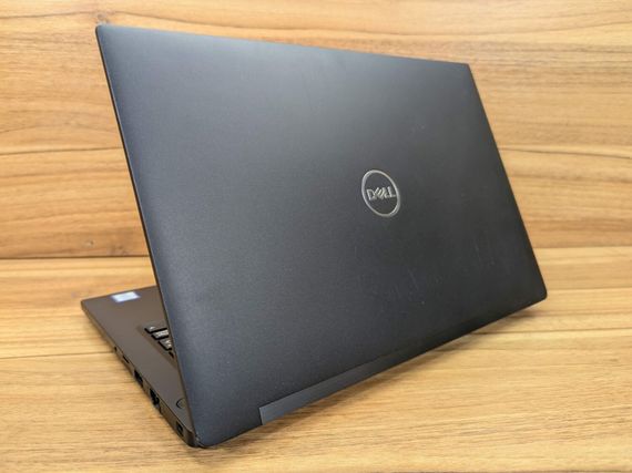 Ультрабук Dell Latitude 7390 / 13.3" (1920x1080) IPS / Intel Core i7-8650U (4 (8) ядра по 1.9 - 4.2 GHz) / 16 GB DDR4 / 512 GB SSD / Intel UHD Graphics 620 / WebCam / Windows 10 б/у | Зображення 5