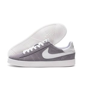 Демісезонні шкіряні (замш) кеди Nike колір сірий/білий