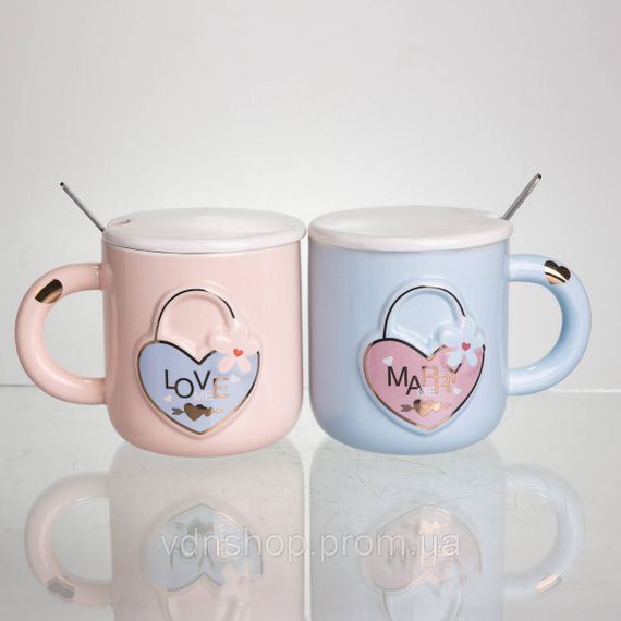 Набір парних порцелянових чашок із серцем 2 (шт) по 400 (мл) чашки на подарунок із кришкою та ложкою Рожевий з блакитним FM-32