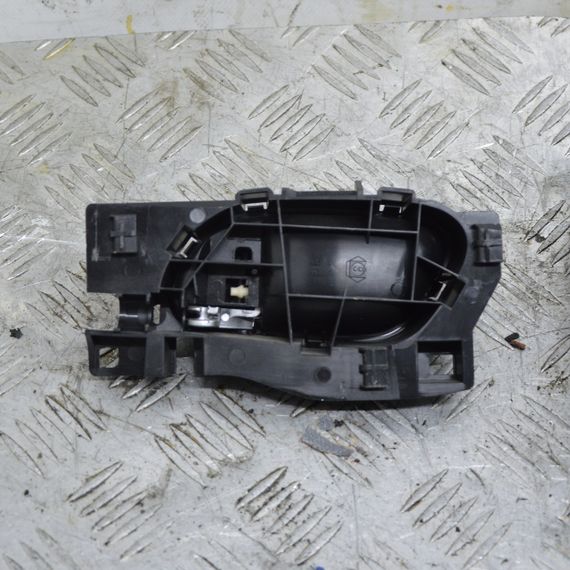 Ручка дверей внутрішня права Peugeot 207 2006-2013 Ручка правих дверей внутрішня Пежо 207 96802455VV | Зображення 1